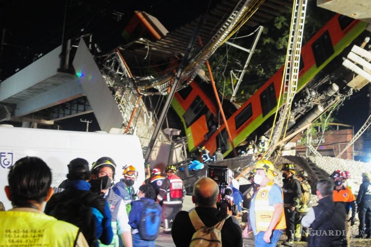 $!Imágenes del desplome en el metro en CDMX