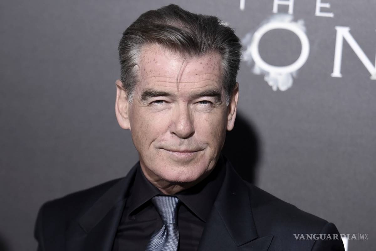 Pierce Brosnan pide a Daniel Craig que siga interpretando a James Bond