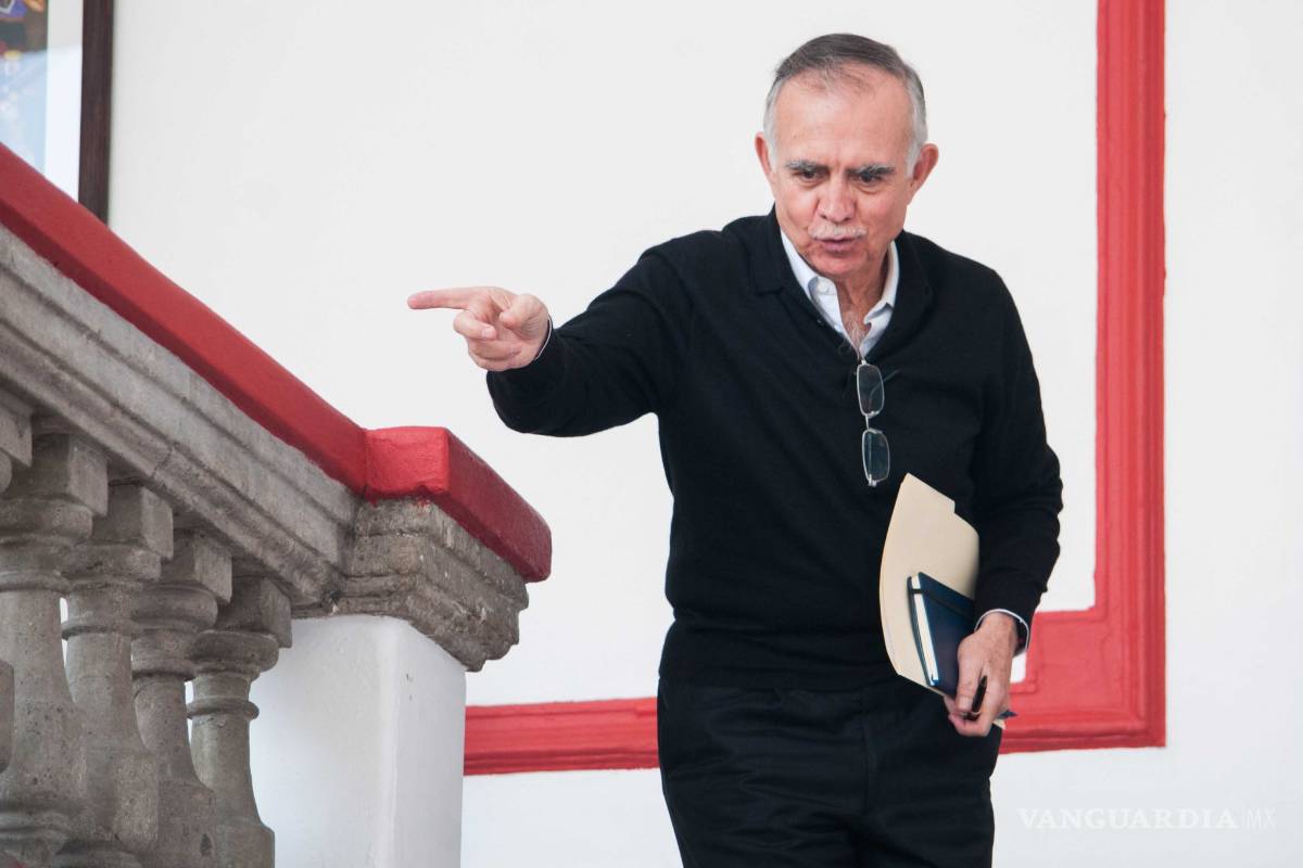 AMLO nunca quitará contratos energéticos: Alfonso Romo