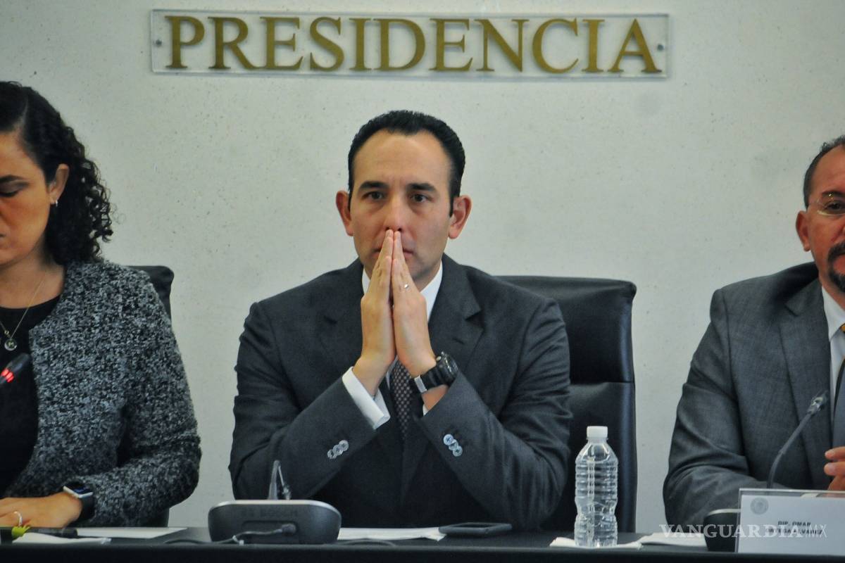 Denuncia clase política que también la espían con 'Pegasus'