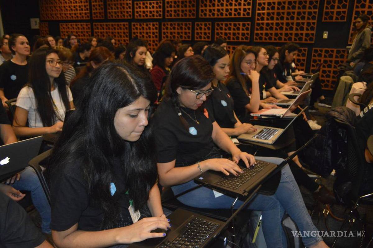 Se reúnen mexicanas para crear videojuegos