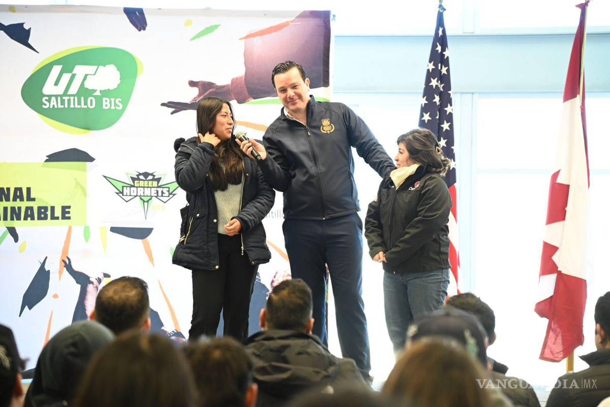 $!Estudiantes participaron activamente en la conferencia sobre seguridad y prevención.