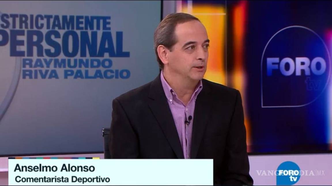 Anselmo Alonso desmiente los rumores y asegura que sigue en Televisa Deportes