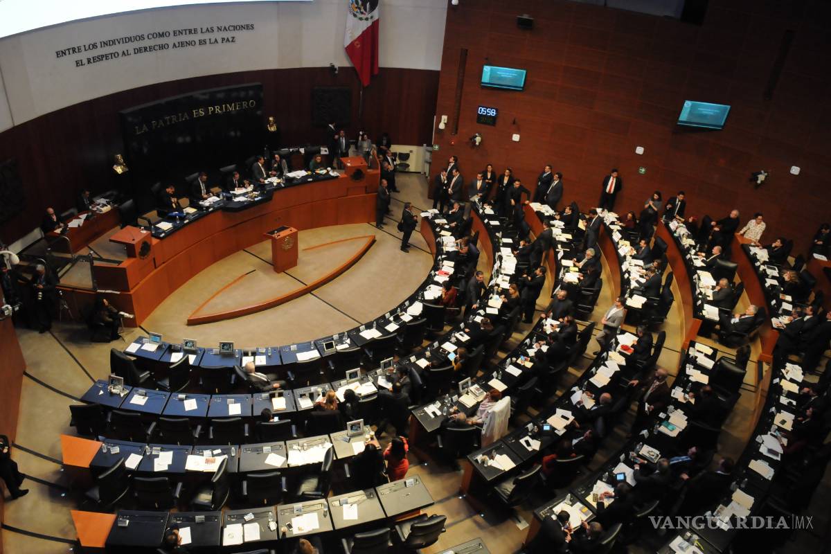 Senado de la República gastó 7 mdp por 165 iPad