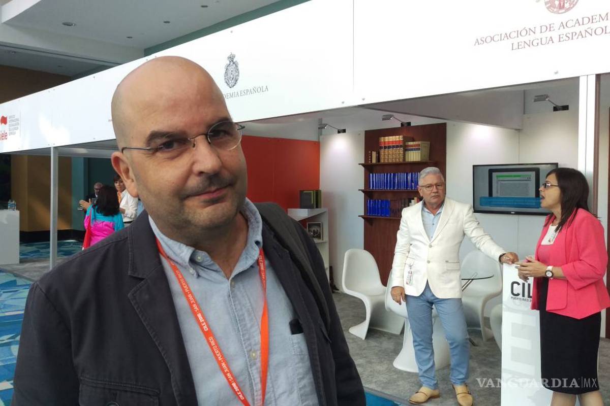 Escritor puertorriqueño arremete contra el rey de España