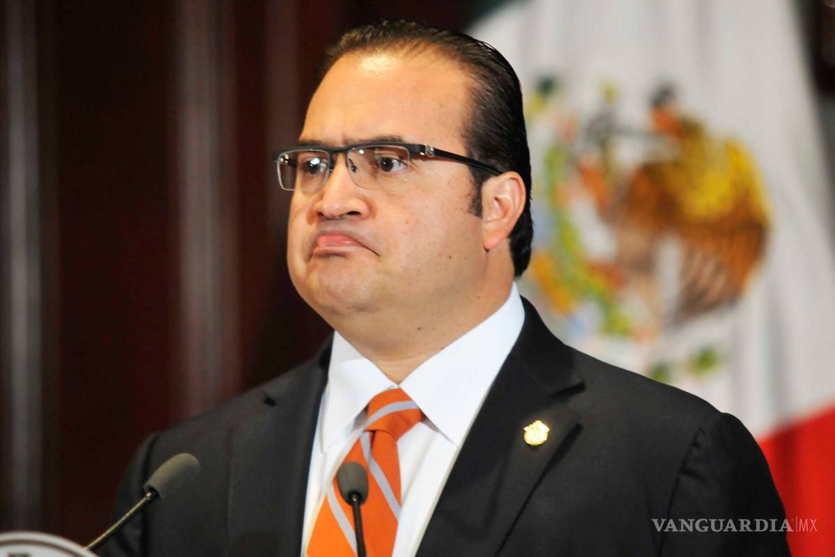 Javier Duarte debe explicar en que se gastó dinero desviado: ASF