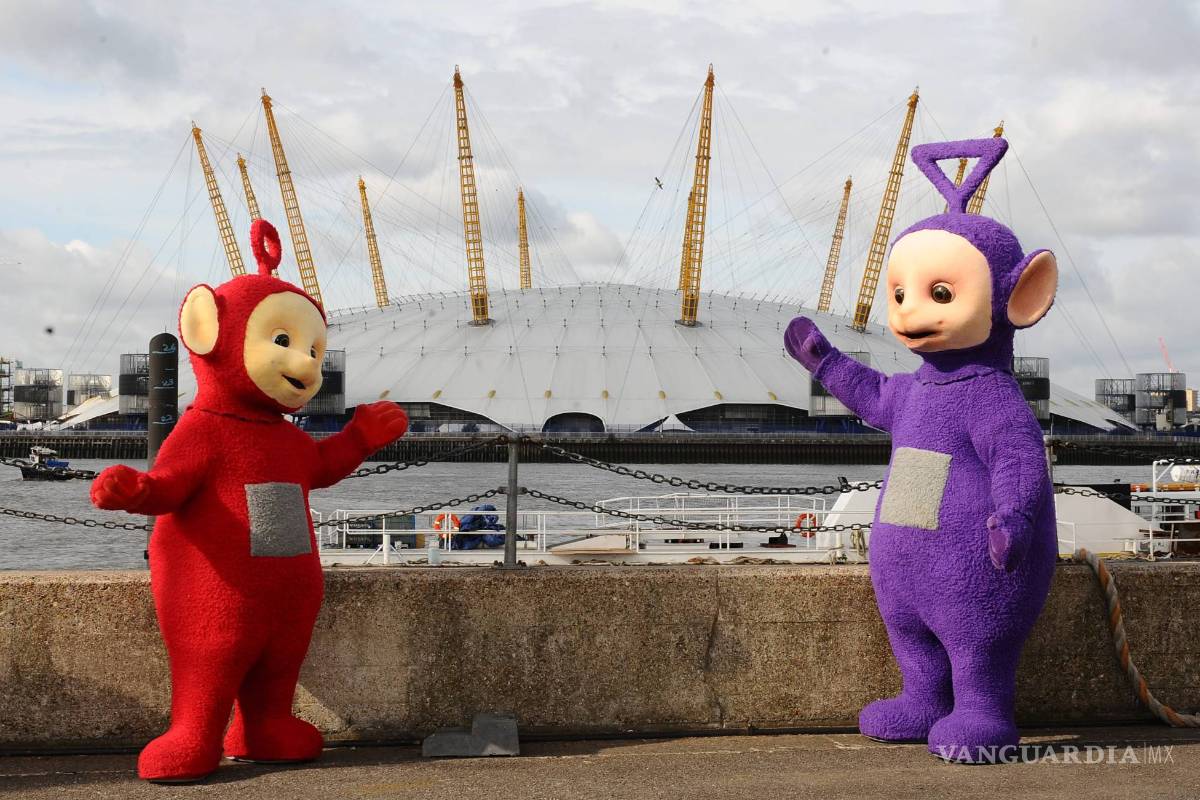 Muere Simon Shelton, actor que interpretaba al "teletubbie morado"