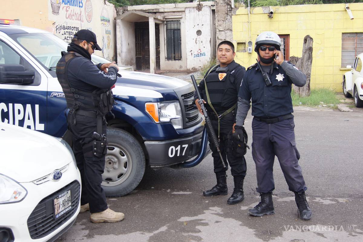 Investigan a policías estatales por tráfico de vehículos "chuecos" en Monclova