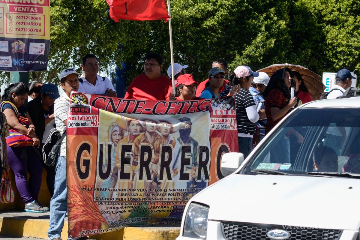 SEP cesa a cinco maestros por sabotaje a evaluación en Guerrero