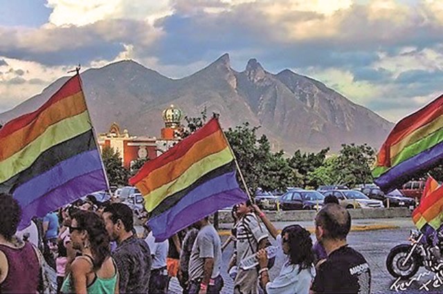 Emite recomendación a diputado homofóbico la CEDHNL