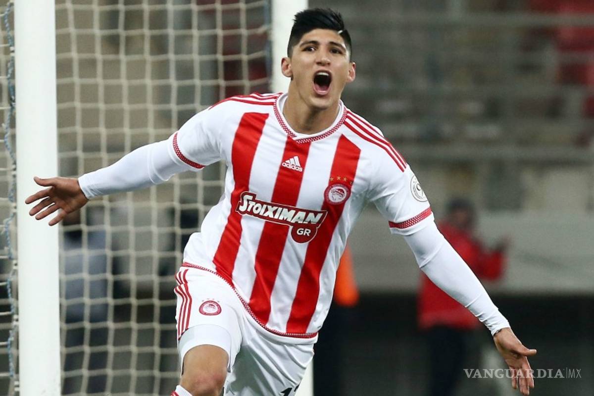 Alan Pulido ya es de Chivas y costó un dineral