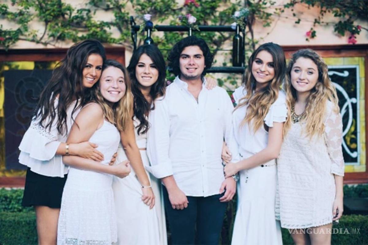 Pese a divorcio, hijas de Enrique Peña Nieto y Angélica Rivera se van de fiesta