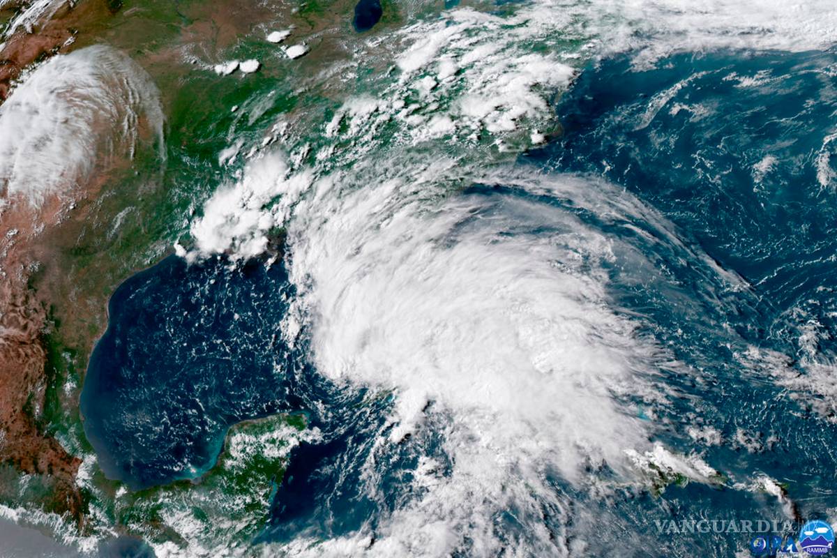 Tormenta Alberto obliga a cambiar planes en sureste de EU