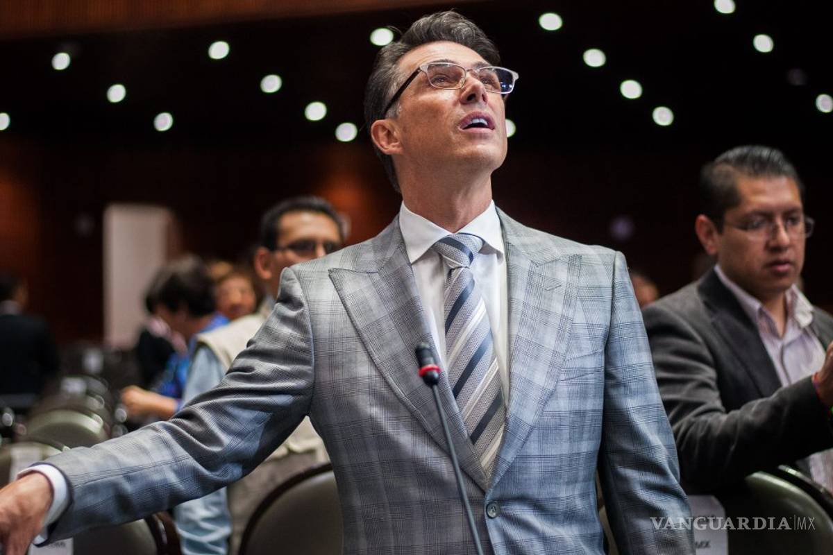 Así humilló Adela Micha a Sergio Mayer en su programa 'La Saga'