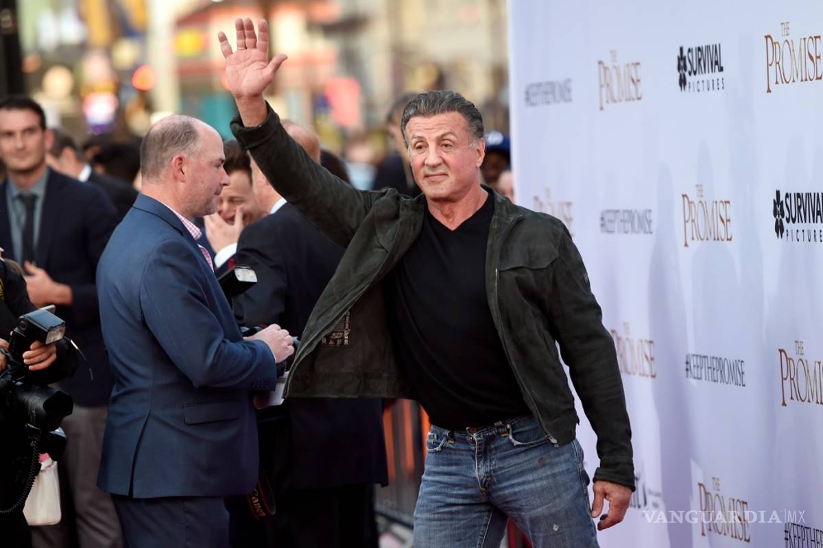 Demanda Sylvester Stallone a Warner Bros por estafa