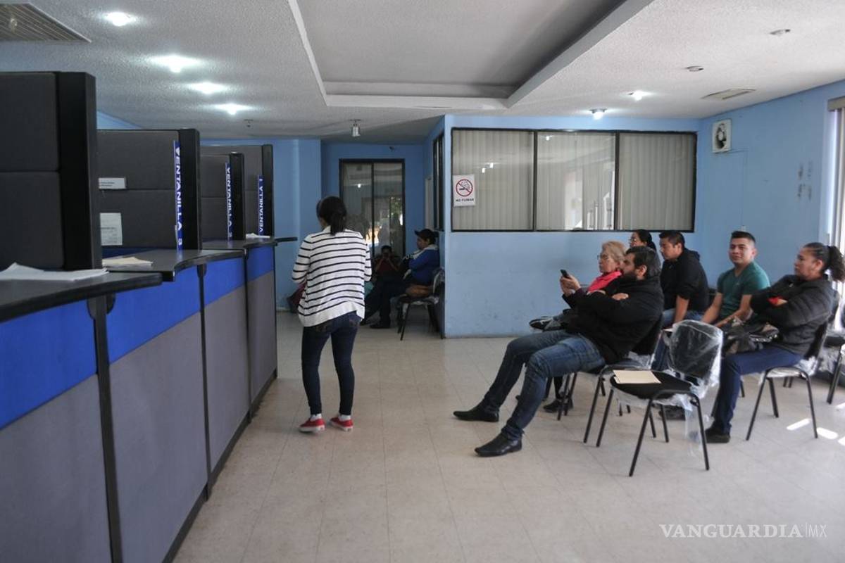 Pausan trámites de pasaportes en Monclova por vacaciones