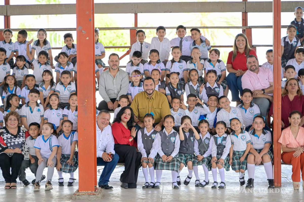 $!Alumno recibieron libros de texto proporcionados por el Gobierno del Estado.