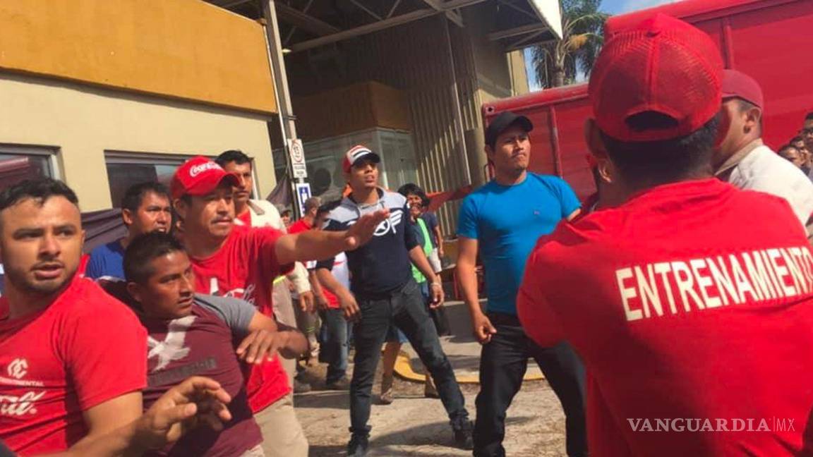 Huelga en embotelladora de Coca-Cola en Matamoros se pone violenta