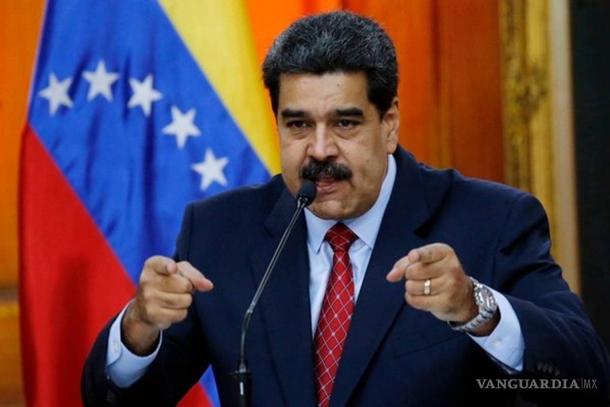 "¡Hand offs Venezuela! ¡De inmediati!"... el intento de Nicolás Maduro de desafiar a Donald Trump en inglés