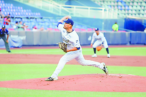 En Monterrey, Saraperos pega primero