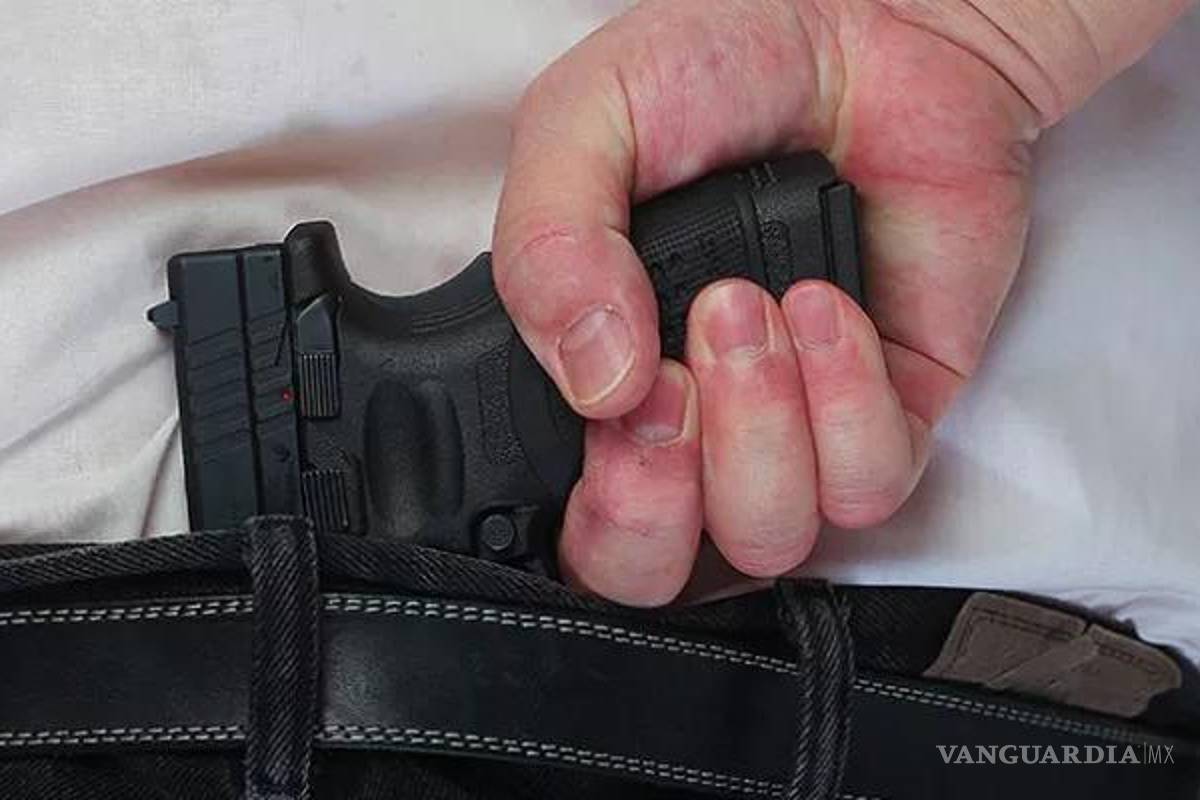 Empleados de Pemex, CFE y hasta el SAT podrían portar armas