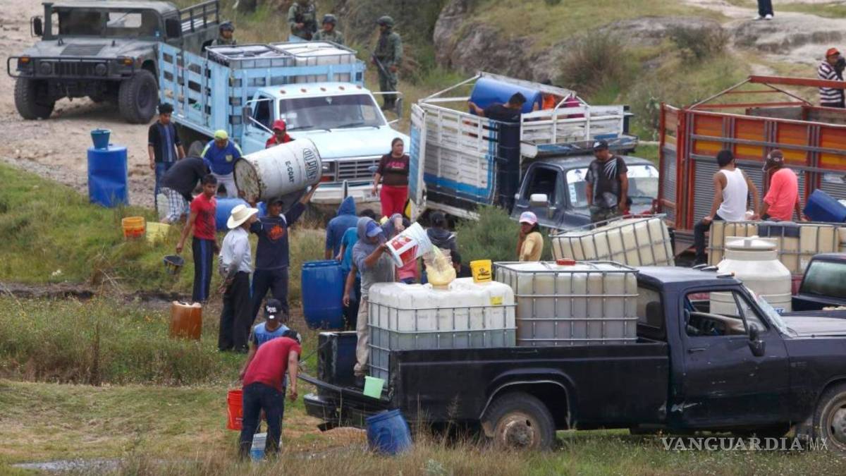 Aumentó 138% número de "ordeñas" en ductos de Pemex en último año