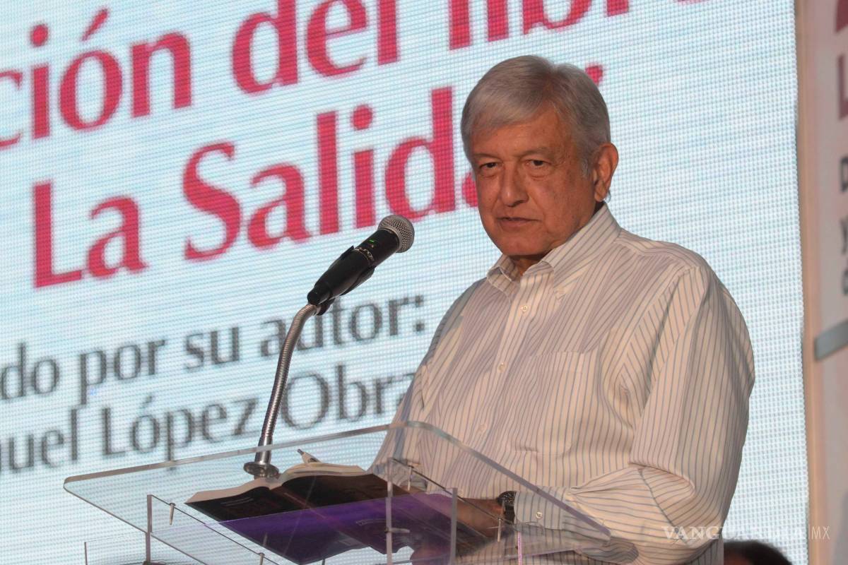 Presenta AMLO libro en Saltillo; cuestiona regreso de Humberto Moreira a la política