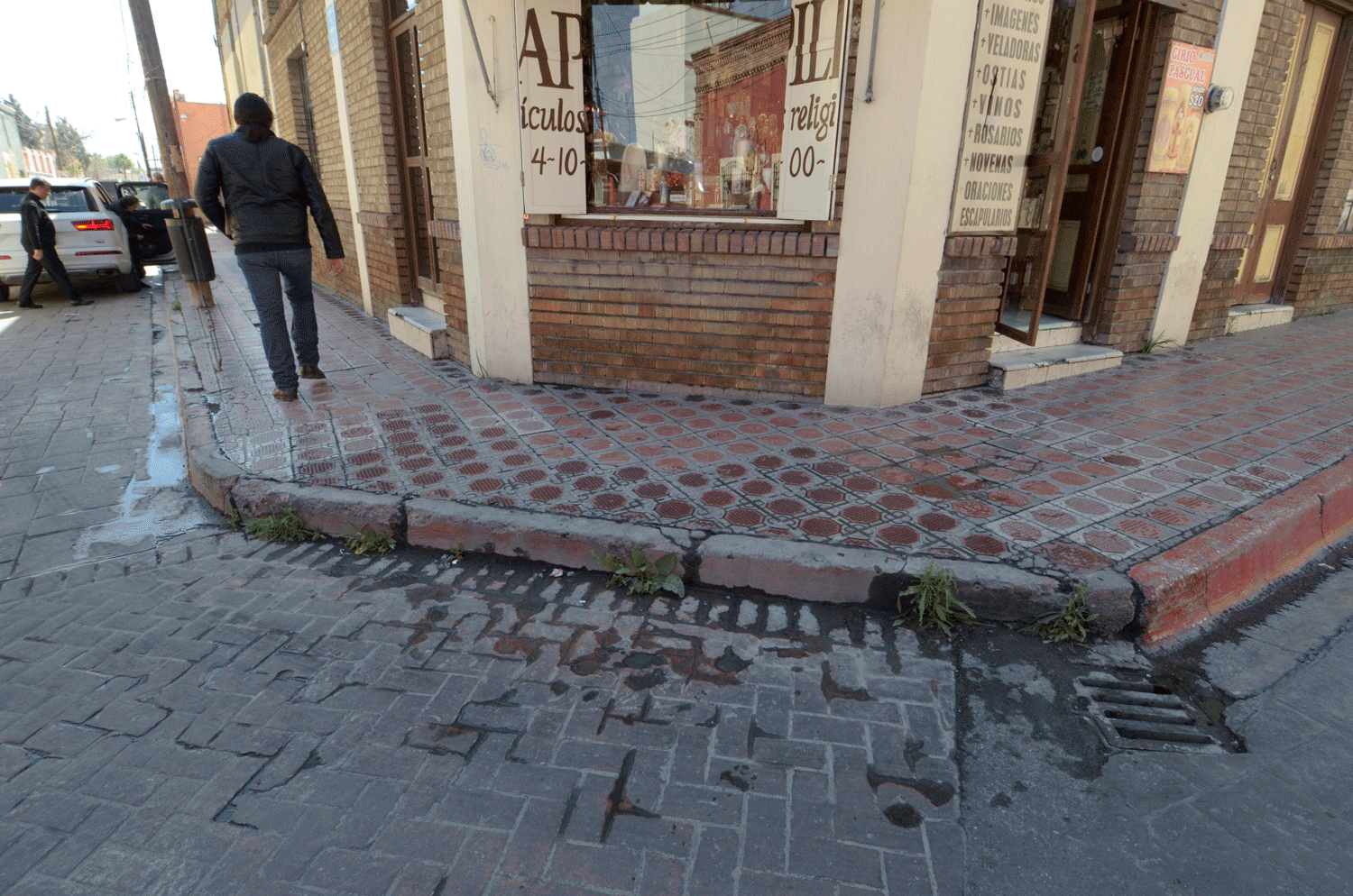 Pocas y en malas condiciones las rampas para discapacitados en Saltillo