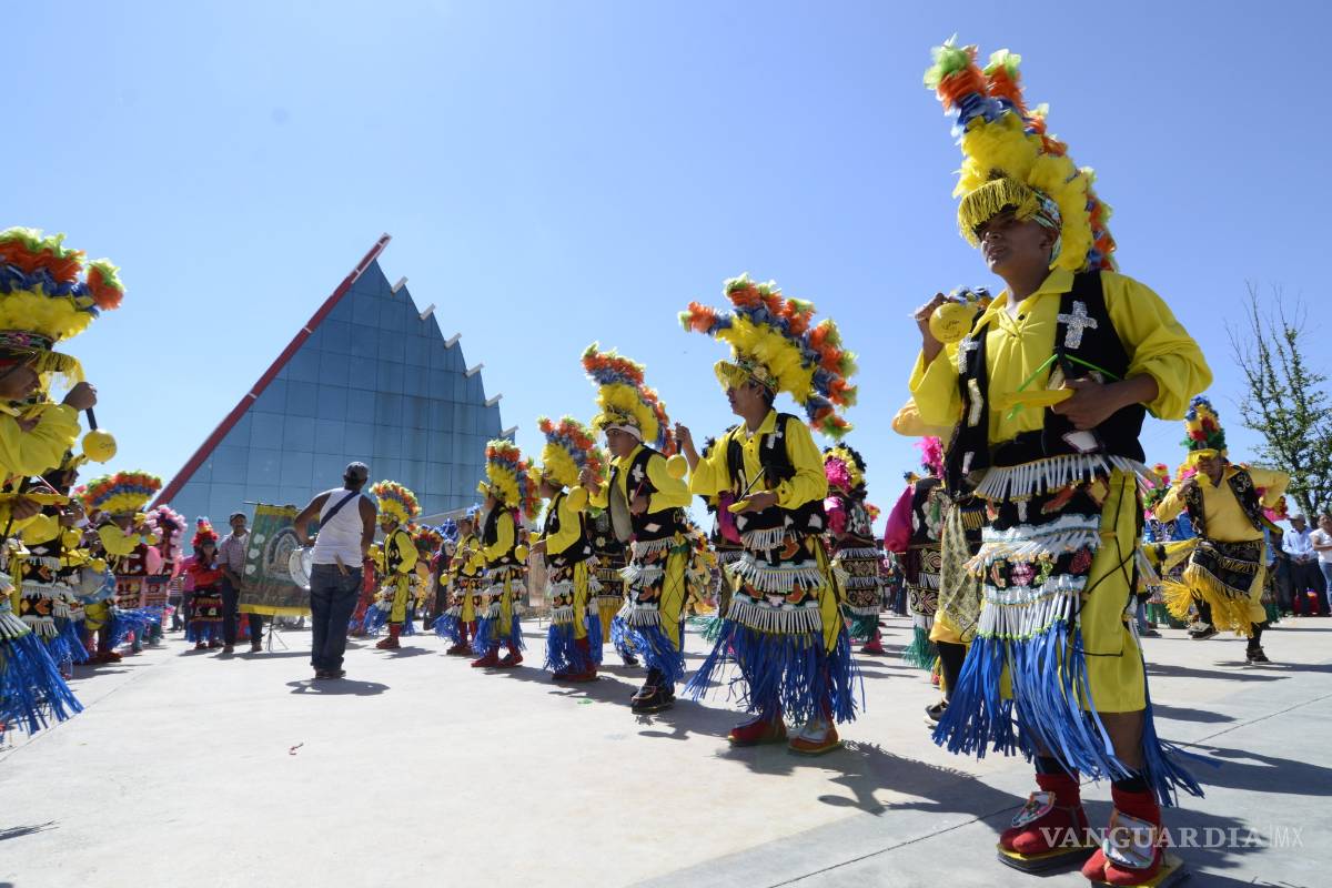 Matlachines: fiesta de música, plumas y colores en Saltillo (Galería)