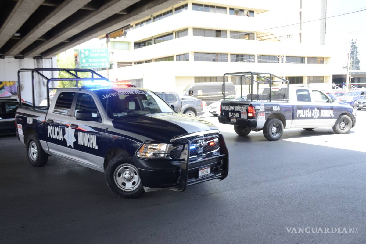 Choca patrullero en Saltillo, ocultan el nombre