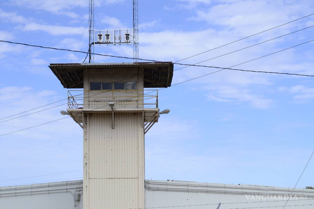 Por tener al penal de vecino, tres colonias de Saltillo 'sufren' por fallas en servicio de telefonía y de internet