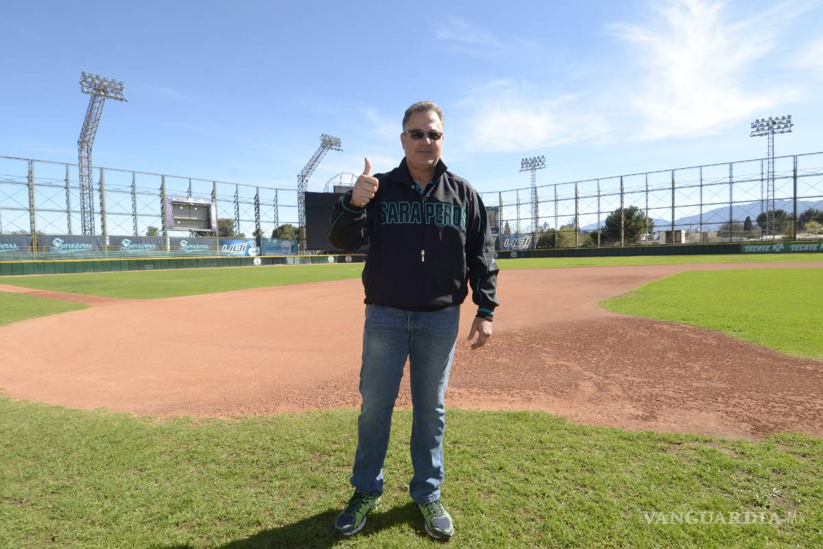 Lenin Picota con las riendas en la mano de Saraperos