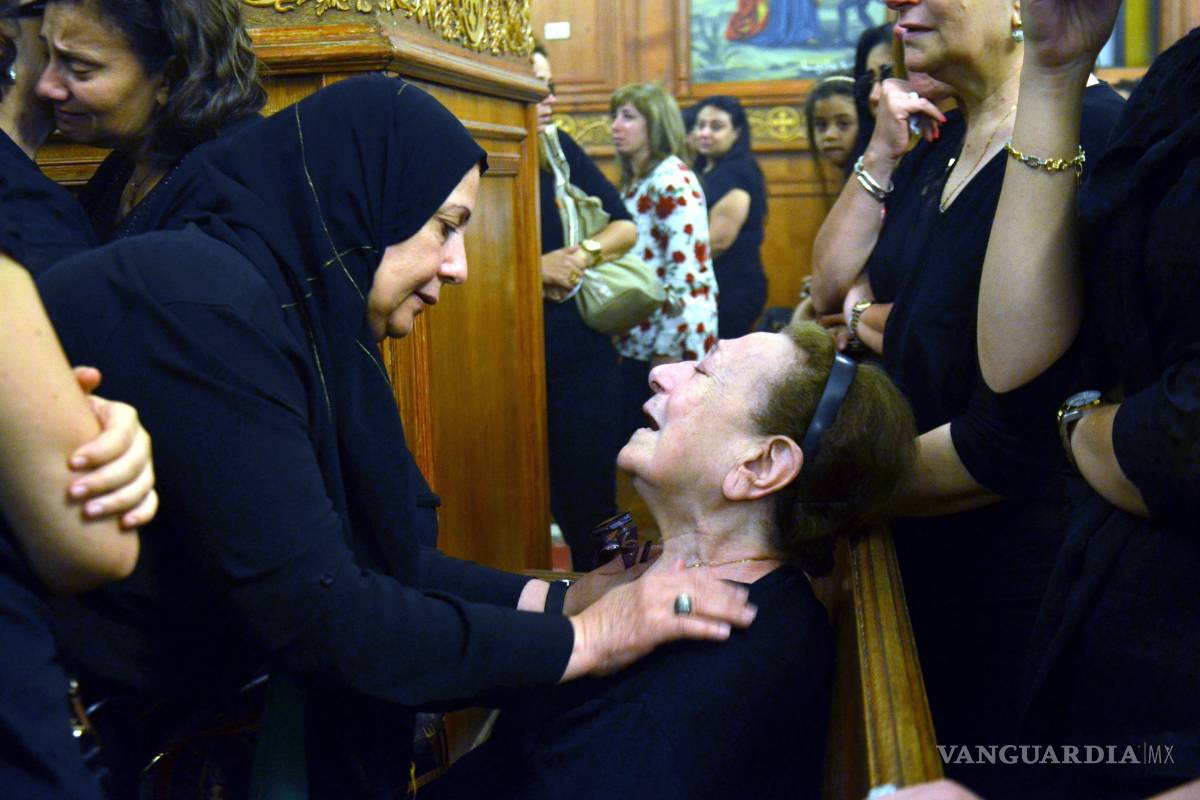 $!Tardarán semanas en identificar restos de avión siniestrado en Egipto