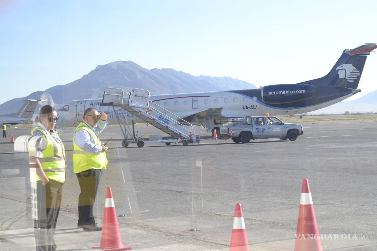 Narra pasajero de Aeromexico odisea para viajar de México a Monterrey