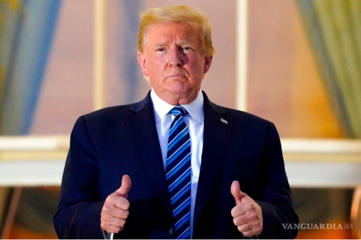 Dimiten cinco abogados de Trump a una semana de su juicio político