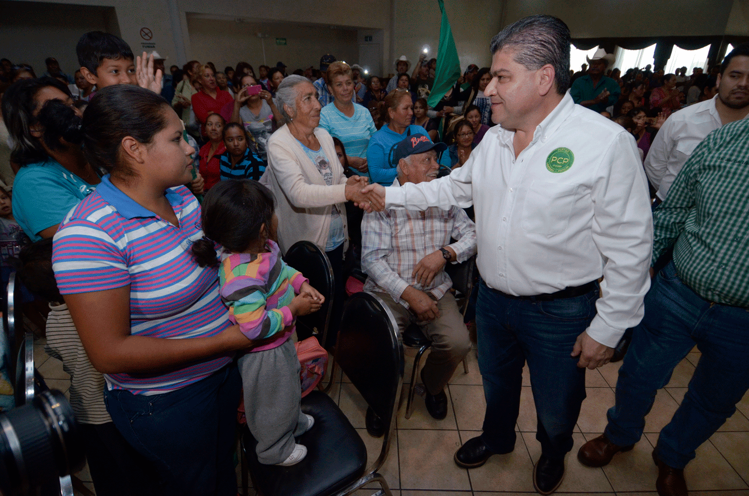 Riquelme abierto a debatir con contricantes