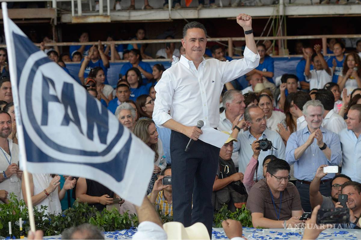 En nueva encuesta aventaja Memo Anaya