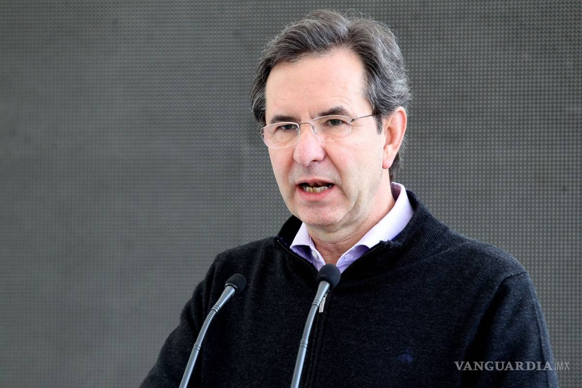 Consulta de reforma educativa, entre agosto y noviembre