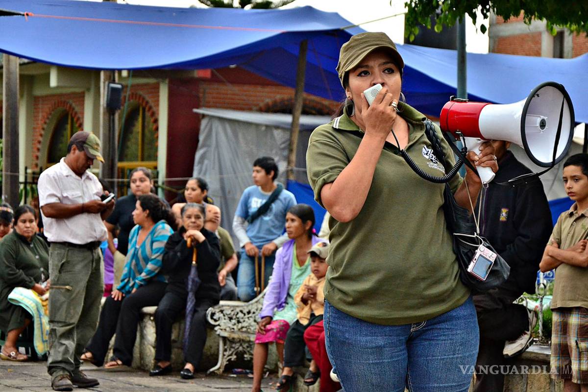 Exigen liberación de Nestora Salgado en carta con 32 mil firmas