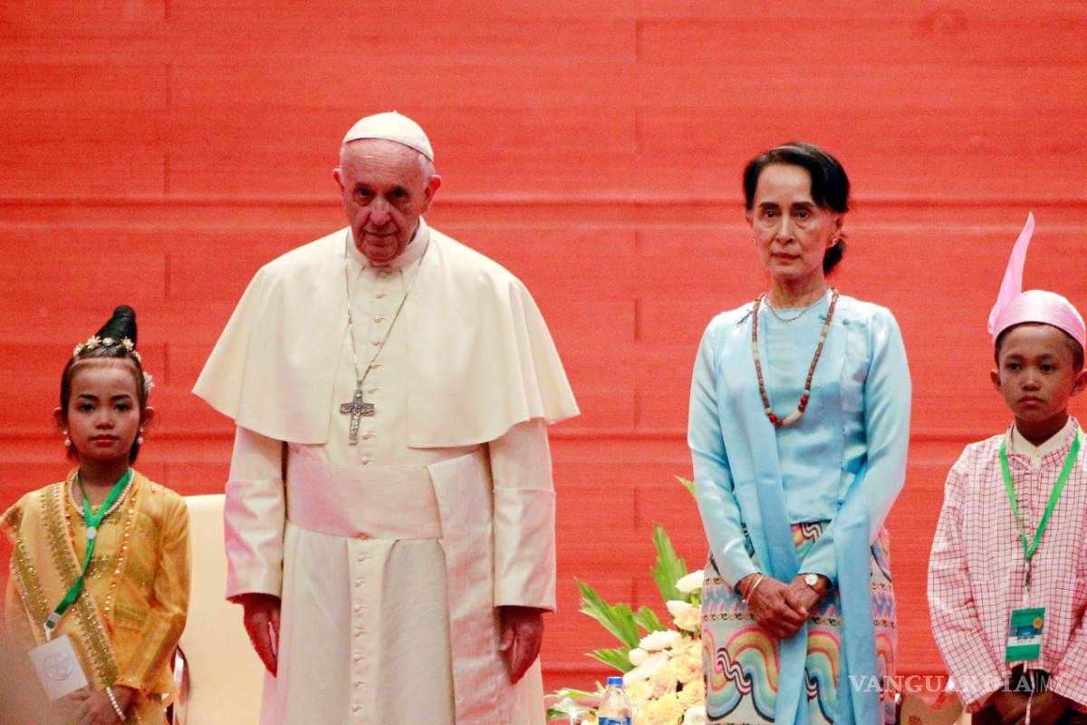 Pide el papa Francisco respeto a los derechos humanos en Myanmar