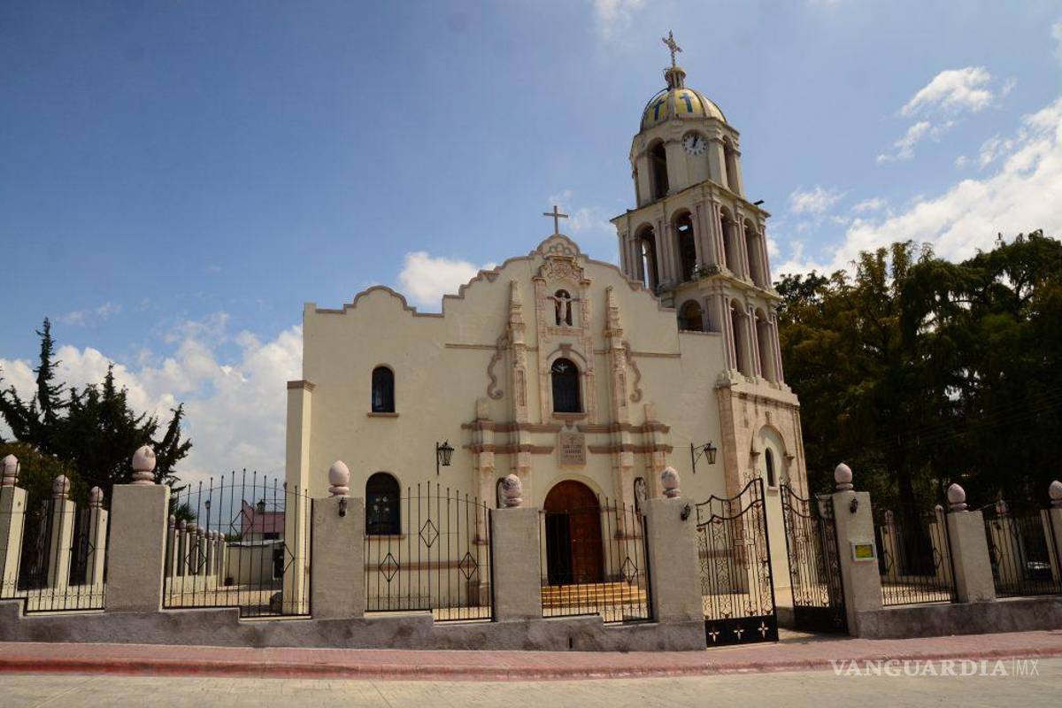 Denuncian desaparición de recurso recaudado para restaurar iglesia de Arteaga; Ayuntamiento ignora a párroco