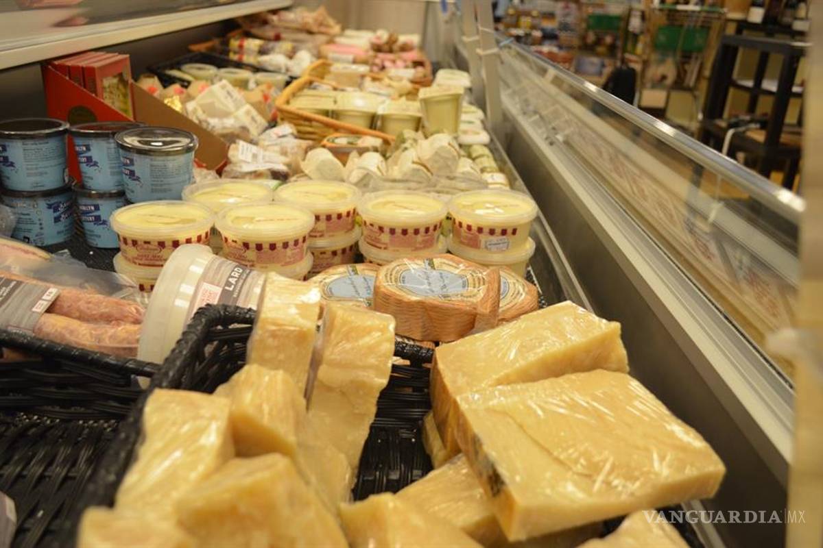 Pandemia del coronavirus en Estados Unidos castiga duramente a la industria del queso