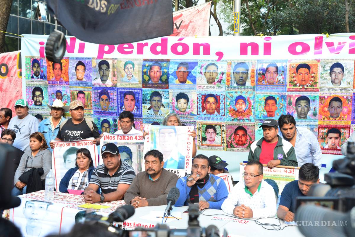 Padres de los 43 reconocen avances en investigaciones de PGR