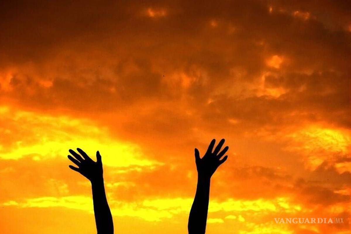 Hablemos de Dios 210: La ironía de su ausencia y presencia