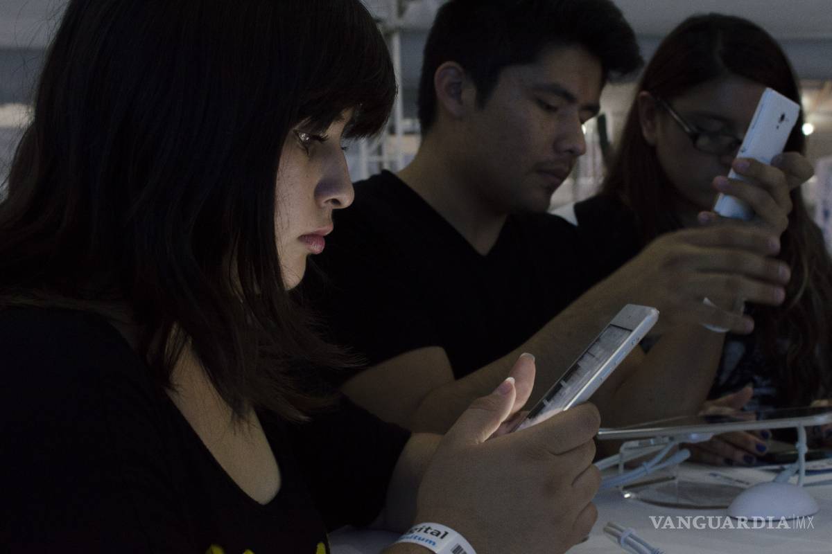 Nueve millones de mujeres luchan contra el ciberacoso en México