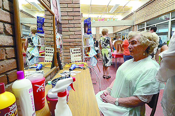 De fiesta el Centro del Adulto Mayor