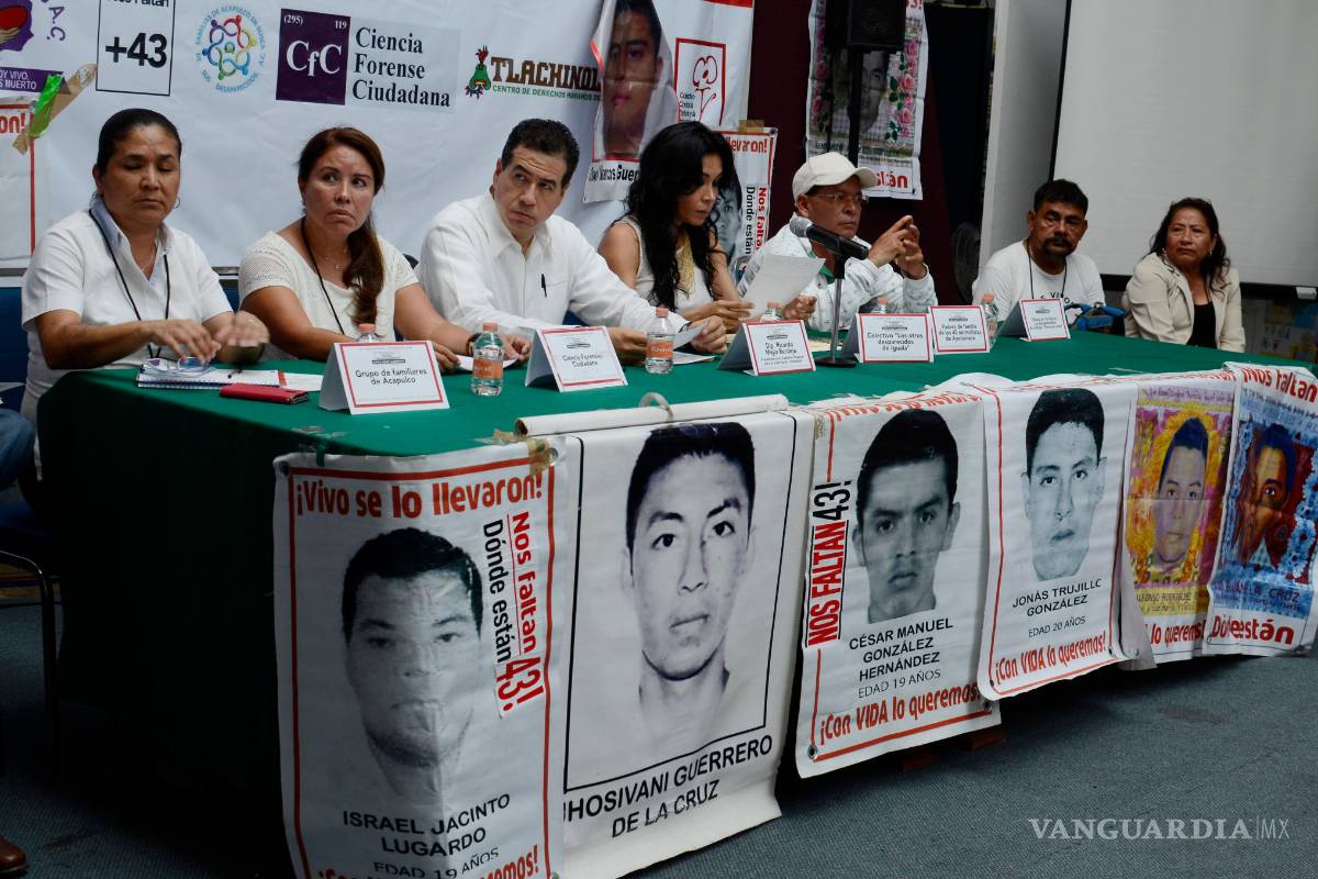 Involucran a más policías en desaparición de los 43