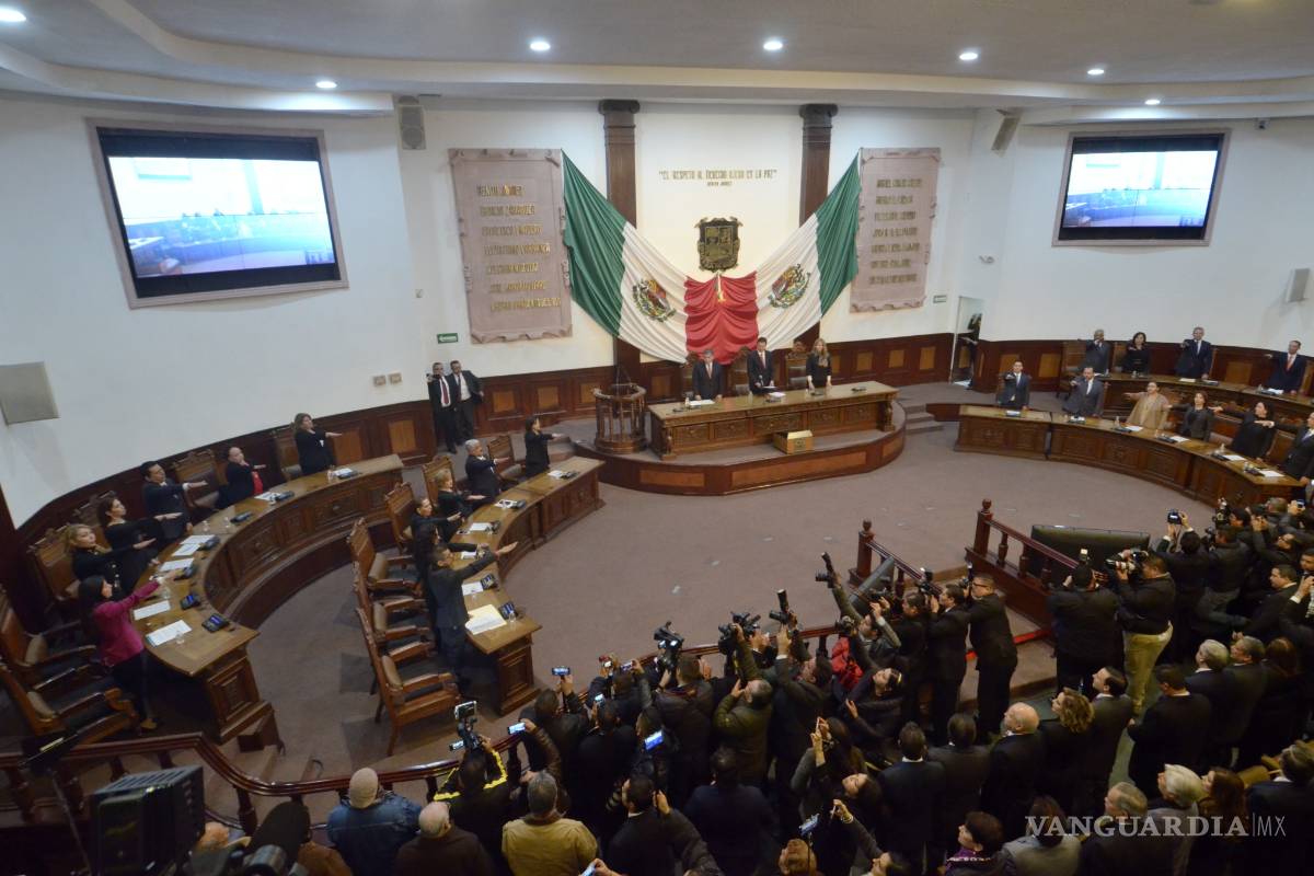 Toman protesta diputados de la 61 Legislatura del Congreso de Coahuila