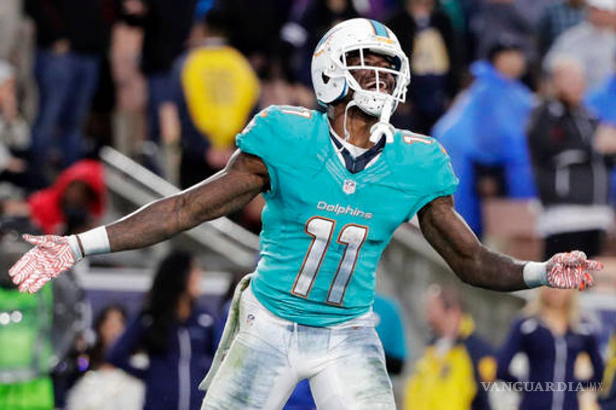 Dolphins arruinan el debut de Jared Goff