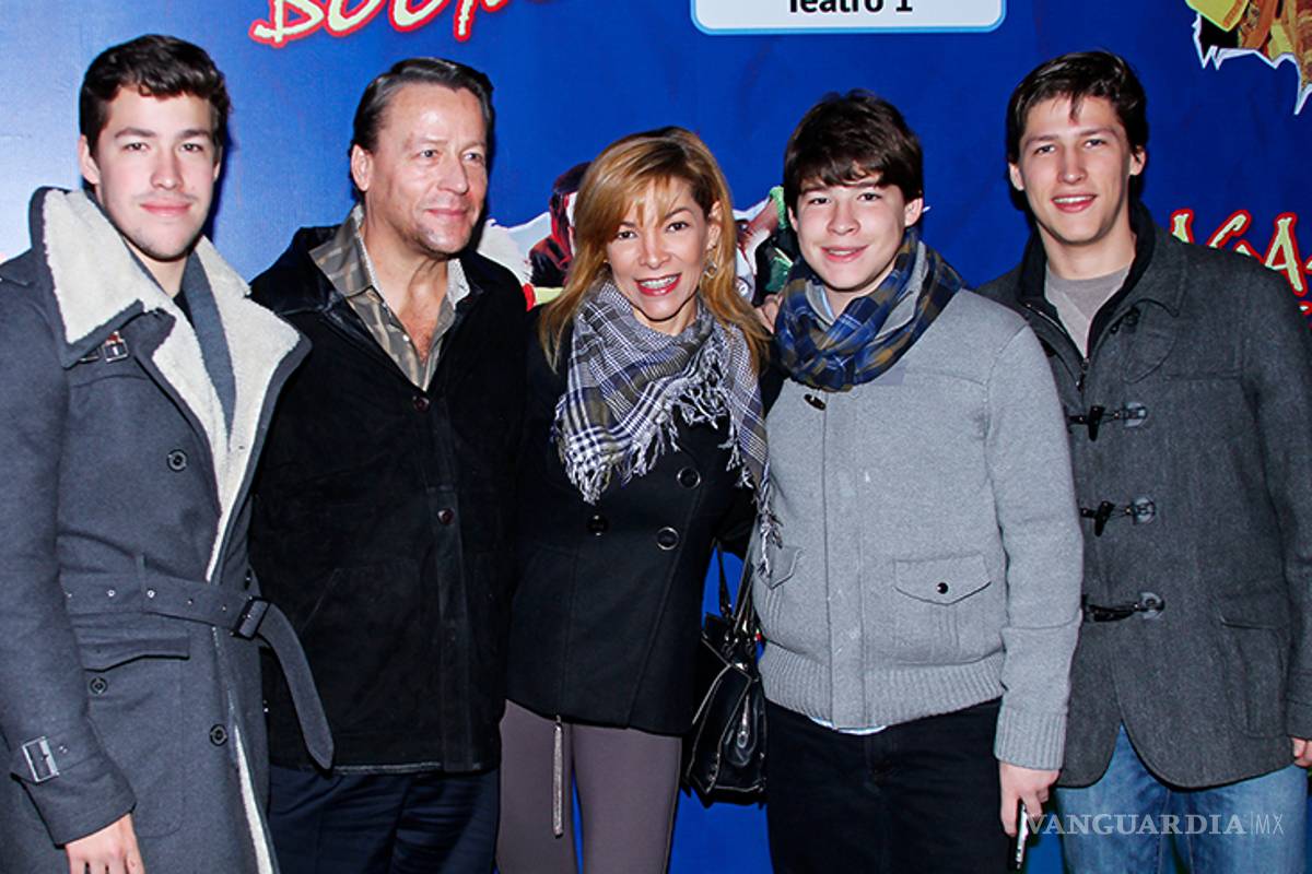 'Son unos malagradecidos'... Alfredo Adame decide quitar a sus 3 hijos varones del testamento